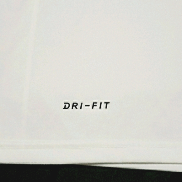 The Nike Tee Shirt Dri-Fit Size XXL - Picture 3 of 7